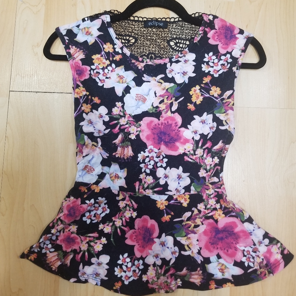 Eclipse Flower Top